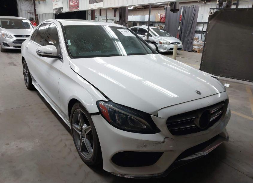 2018 Mercedes-benz C 300 (VIN 55SWF4JB4JU249676) main photo