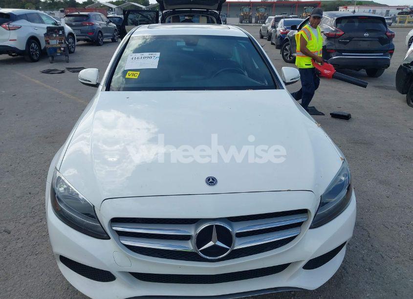 Photo 12 of 2018 Mercedes-benz C 300 (VIN 55SWF4JB4JU252500)