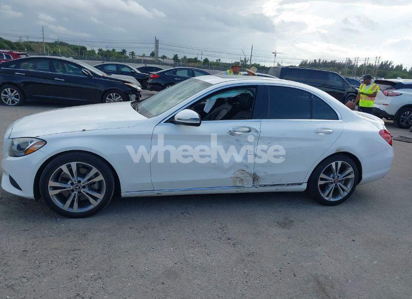 Photo 14 of 2018 Mercedes-benz C 300 (VIN 55SWF4JB4JU252500)