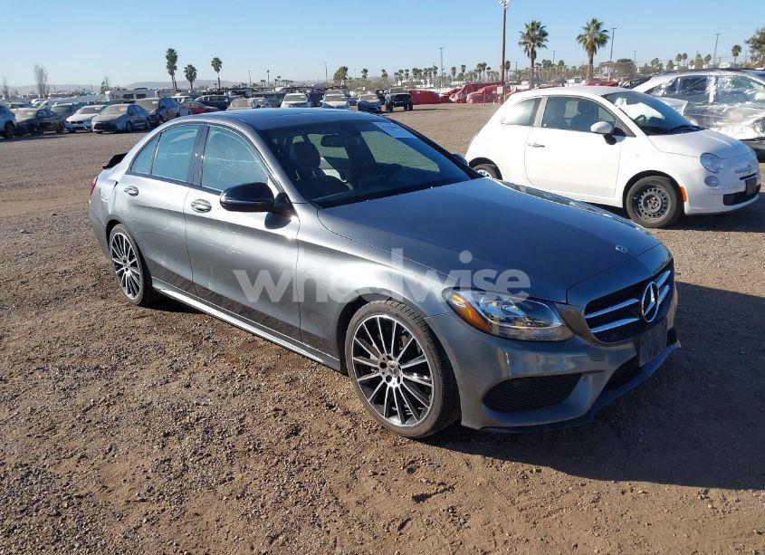 2018 Mercedes-benz C 300 (VIN 55SWF4JB4JU269815) main photo