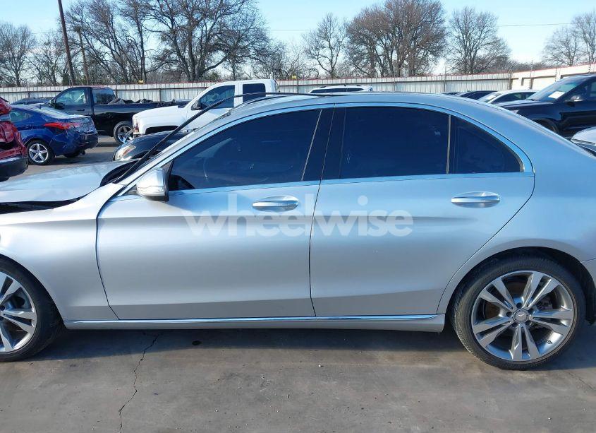 Photo 15 of 2015 Mercedes-benz C 300 LUXURY/SPORT (VIN 55SWF4JB5FU051597)
