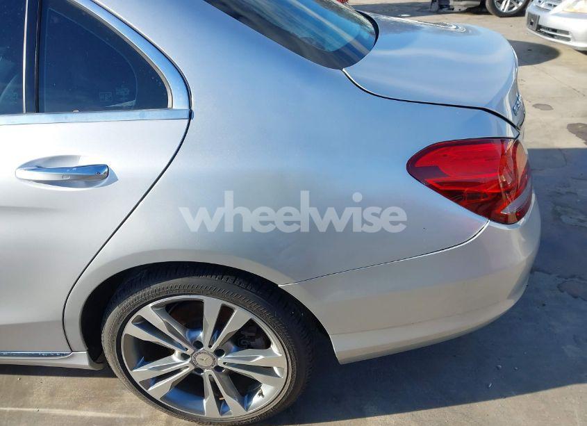 Photo 19 of 2015 Mercedes-benz C 300 LUXURY/SPORT (VIN 55SWF4JB5FU051597)