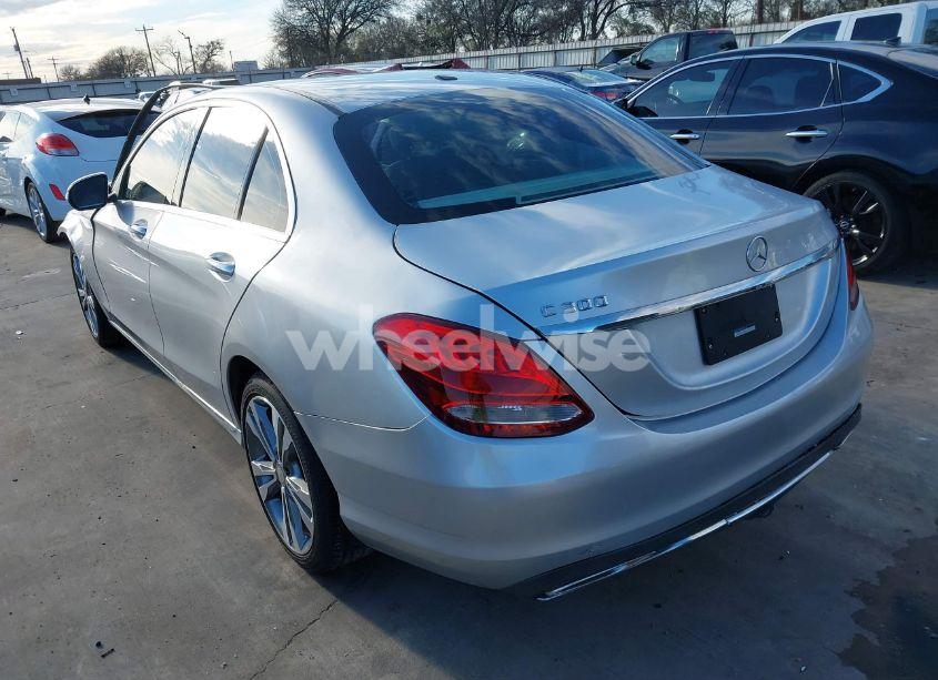 Photo 3 of 2015 Mercedes-benz C 300 LUXURY/SPORT (VIN 55SWF4JB5FU051597)