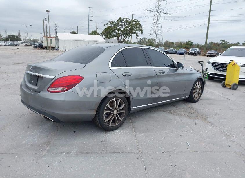 Photo 4 of 2015 Mercedes-benz C 300 LUXURY/SPORT (VIN 55SWF4JB5FU087192)