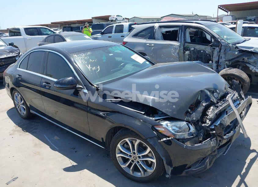 2018 Mercedes-benz C 300 (VIN 55SWF4JB5JU241263) main photo