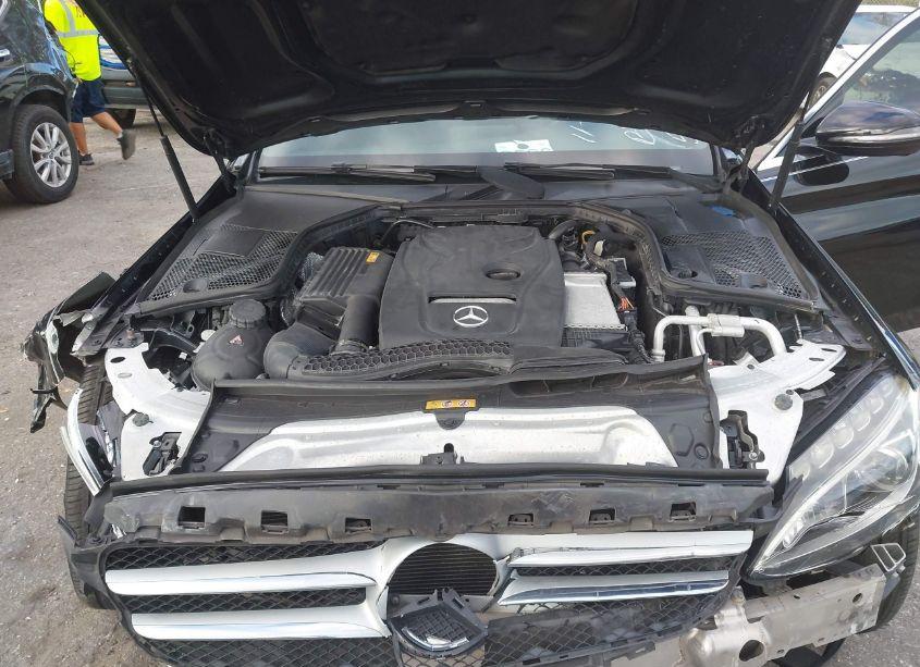 Photo 10 of 2018 Mercedes-benz C 300 (VIN 55SWF4JB5JU265577)