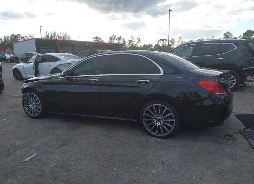 Photo 14 of 2018 Mercedes-benz C 300 (VIN 55SWF4JB5JU265577)