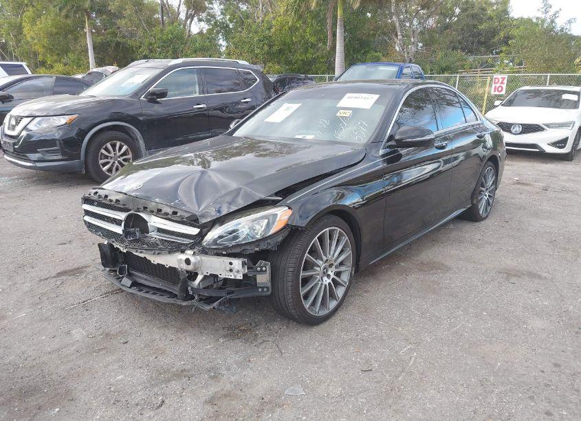 Photo 2 of 2018 Mercedes-benz C 300 (VIN 55SWF4JB5JU265577)