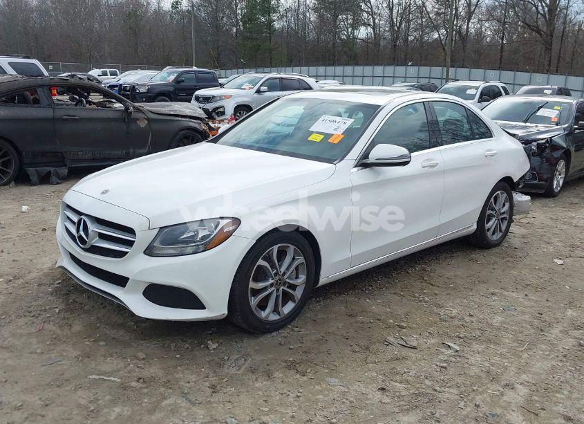 Photo 2 of 2018 Mercedes-benz C 300 (VIN 55SWF4JB5JU273159)