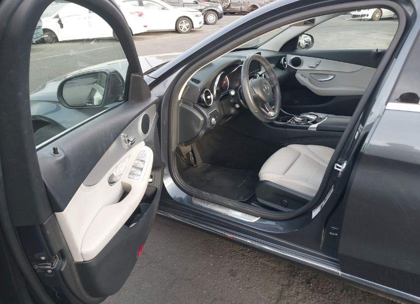 Photo 5 of 2015 Mercedes-benz C 300 LUXURY/SPORT (VIN 55SWF4JB6FU048336)