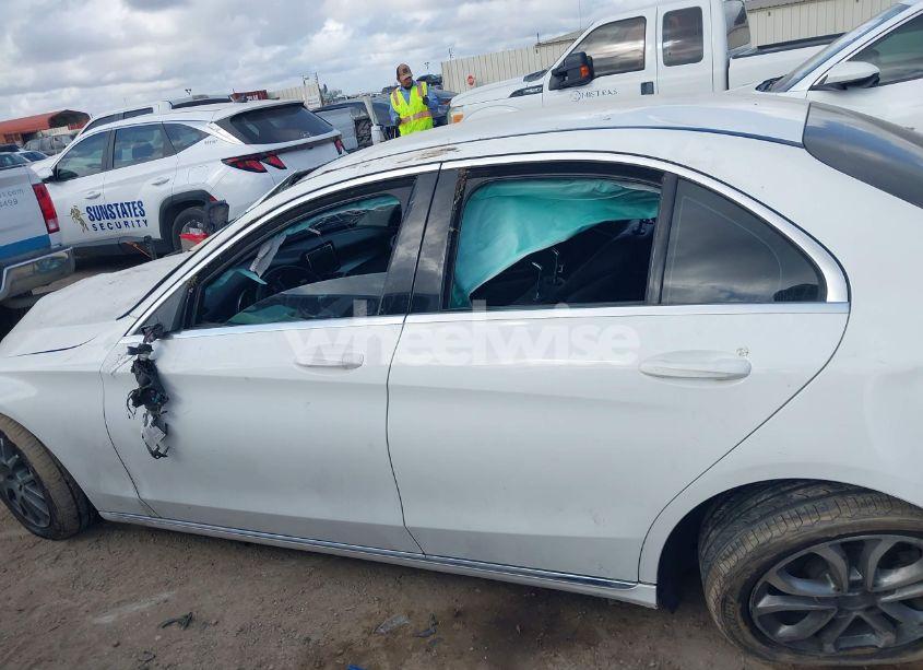 Photo 15 of 2016 Mercedes-benz C 300 LUXURY/SPORT (VIN 55SWF4JB6GU104065)