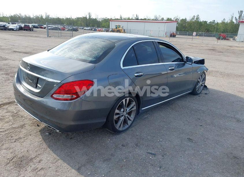 Photo 4 of 2017 Mercedes-benz C 300 LUXURY/SPORT (VIN 55SWF4JB6HU182542)