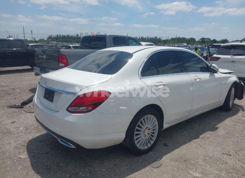 Photo 4 of 2017 Mercedes-benz C 300 LUXURY/SPORT (VIN 55SWF4JB6HU186221)