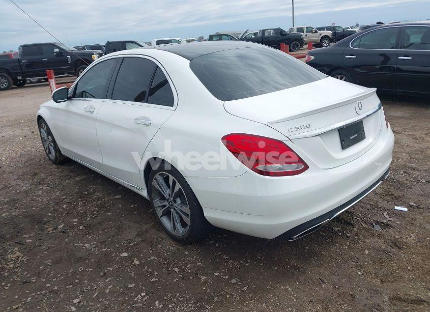 Photo 3 of 2018 Mercedes-benz C 300 (VIN 55SWF4JB6JU260534)