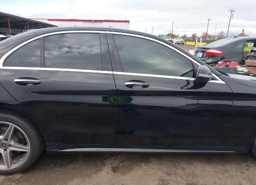 Photo 13 of 2018 Mercedes-benz C 300 (VIN 55SWF4JB6JU275955)