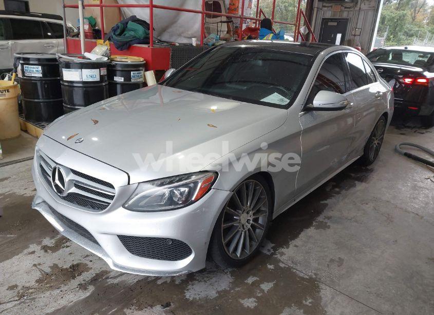 Photo 2 of 2015 Mercedes-benz C 300 (VIN 55SWF4JB7FU089249)