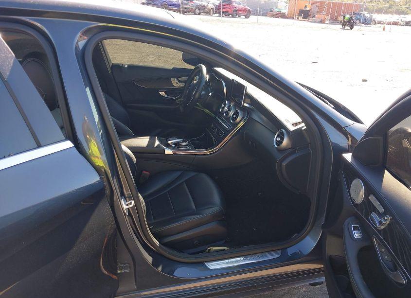 Photo 5 of 2016 Mercedes-benz C-class (VIN 55SWF4JB7GU131002)