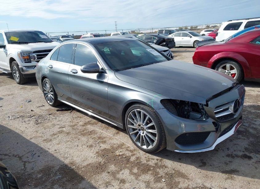 2017 Mercedes-benz C 300 LUXURY/SPORT (VIN 55SWF4JB7HU214141) main photo