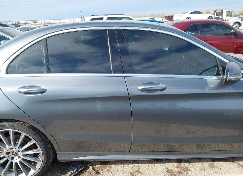 Photo 13 of 2017 Mercedes-benz C 300 LUXURY/SPORT (VIN 55SWF4JB7HU214141)