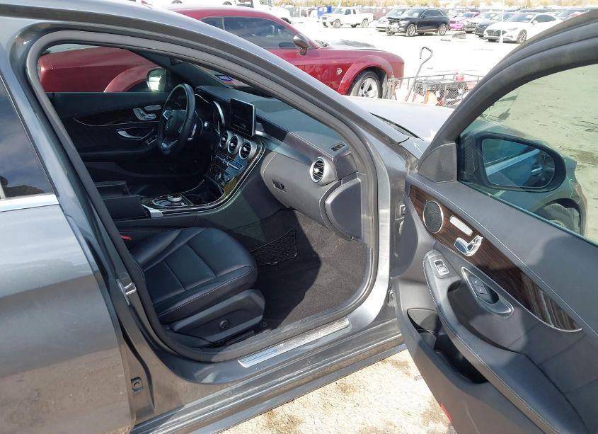 Photo 5 of 2017 Mercedes-benz C 300 LUXURY/SPORT (VIN 55SWF4JB7HU214141)