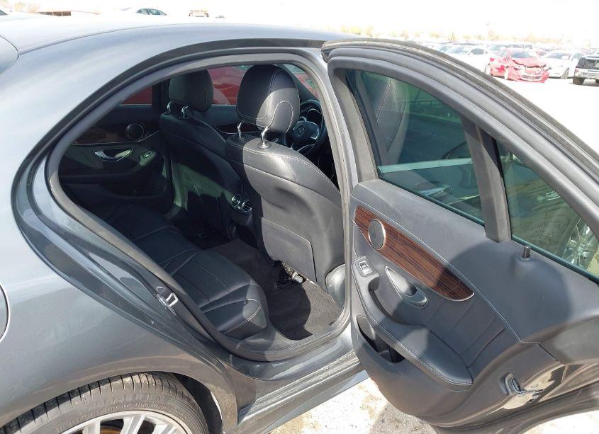Photo 8 of 2017 Mercedes-benz C 300 LUXURY/SPORT (VIN 55SWF4JB7HU214141)