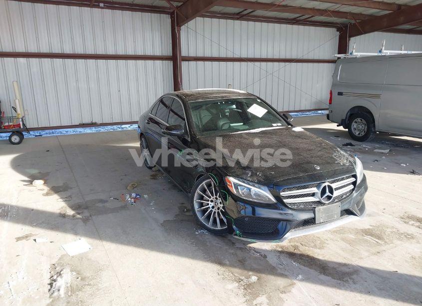 2018 Mercedes-benz C 300 (VIN 55SWF4JB7JU279285) main photo
