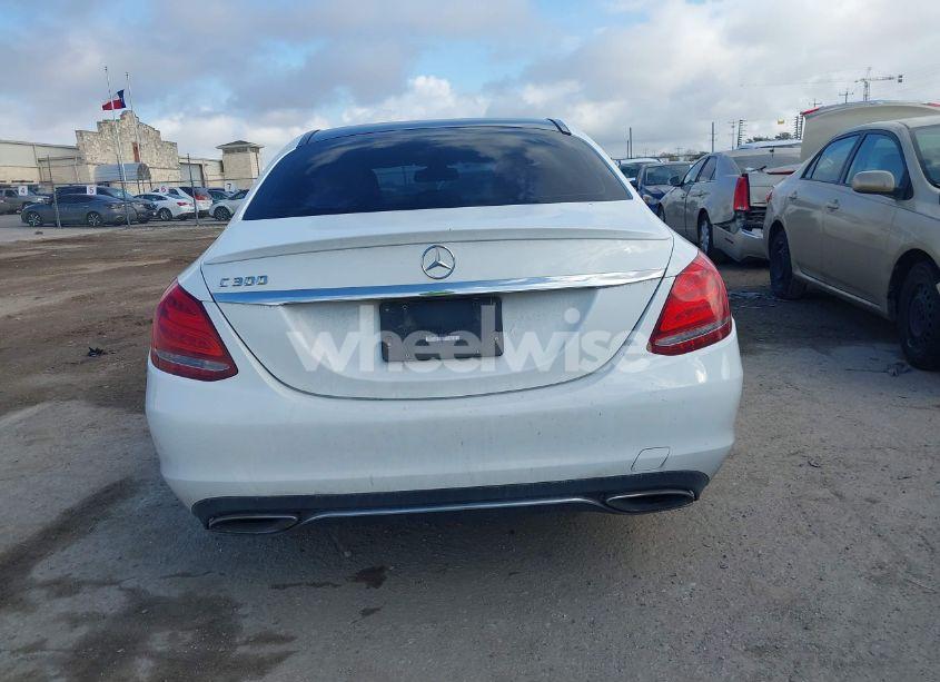 Photo 16 of 2015 Mercedes-benz C 300 LUXURY/SPORT (VIN 55SWF4JB8FU045549)