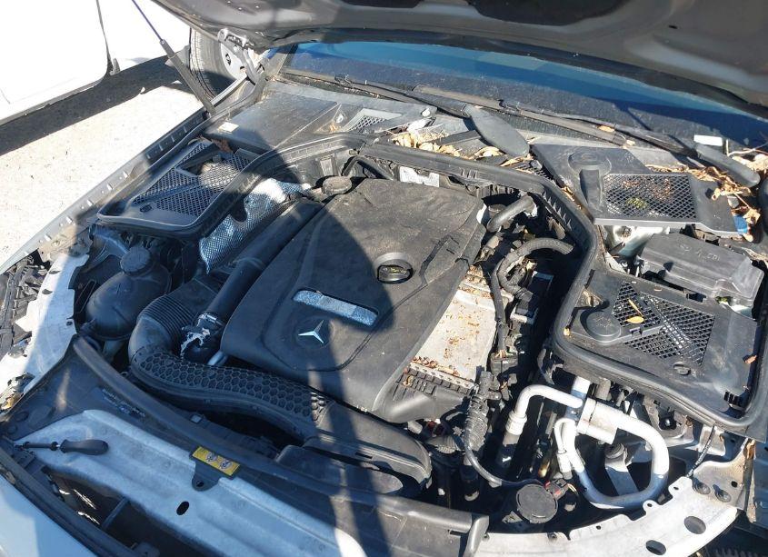 Photo 6 of 2015 Mercedes-benz C 300 LUXURY/SPORT (VIN 55SWF4JB8FU053828)