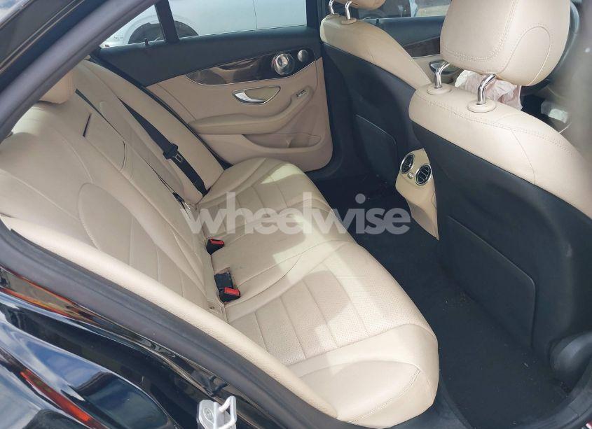 Photo 8 of 2015 Mercedes-benz C 300 LUXURY/SPORT (VIN 55SWF4JB8FU062030)