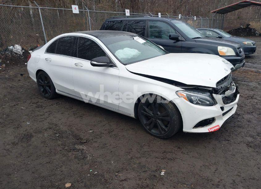 2015 Mercedes-benz C 300 LUXURY/SPORT (VIN 55SWF4JB8FU065543) main photo