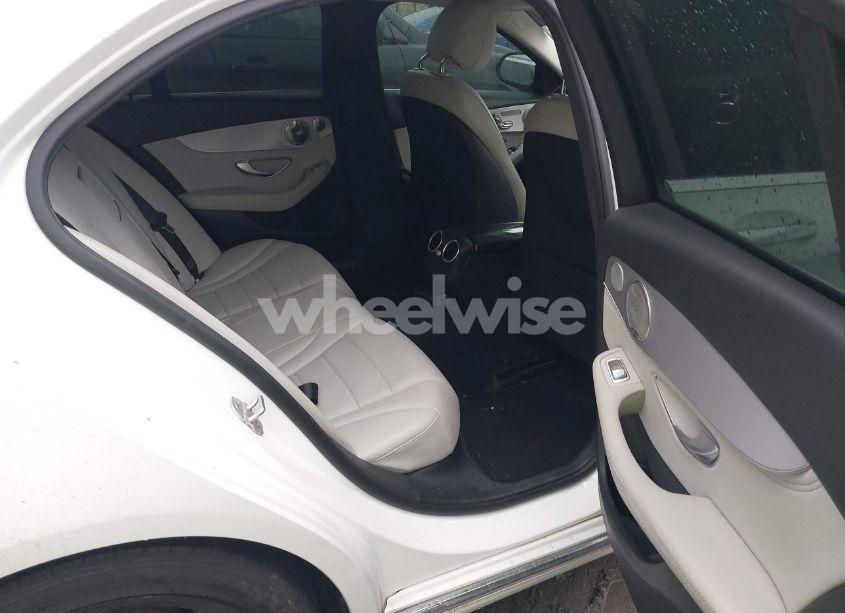 Photo 8 of 2015 Mercedes-benz C 300 LUXURY/SPORT (VIN 55SWF4JB8FU065543)