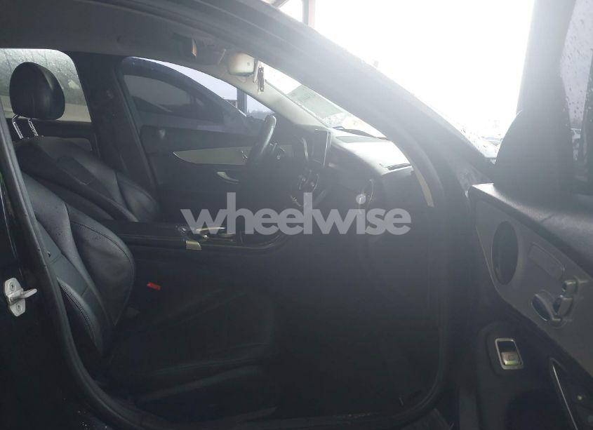 Photo 5 of 2015 Mercedes-benz C 300 LUXURY/SPORT (VIN 55SWF4JB8FU081676)