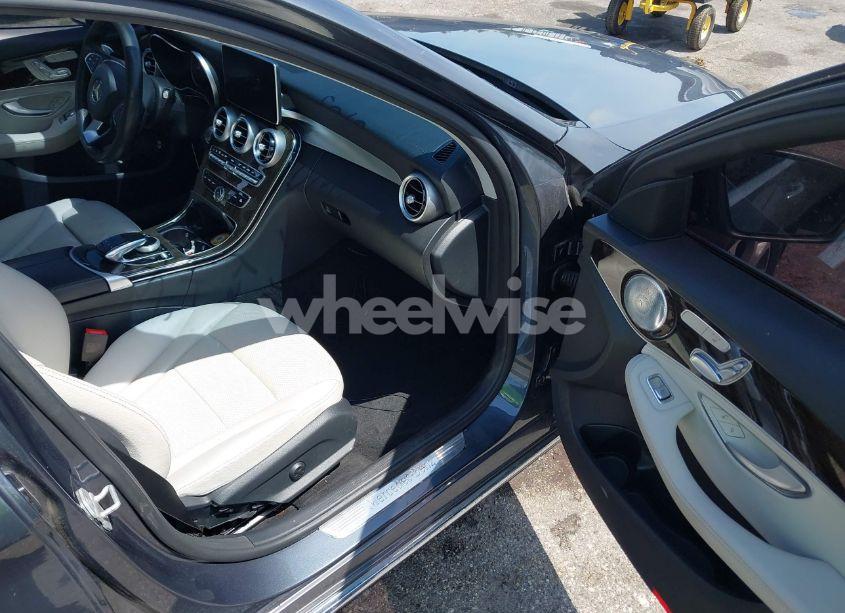 Photo 5 of 2016 Mercedes-benz C 300 LUXURY/SPORT (VIN 55SWF4JB8GU116105)