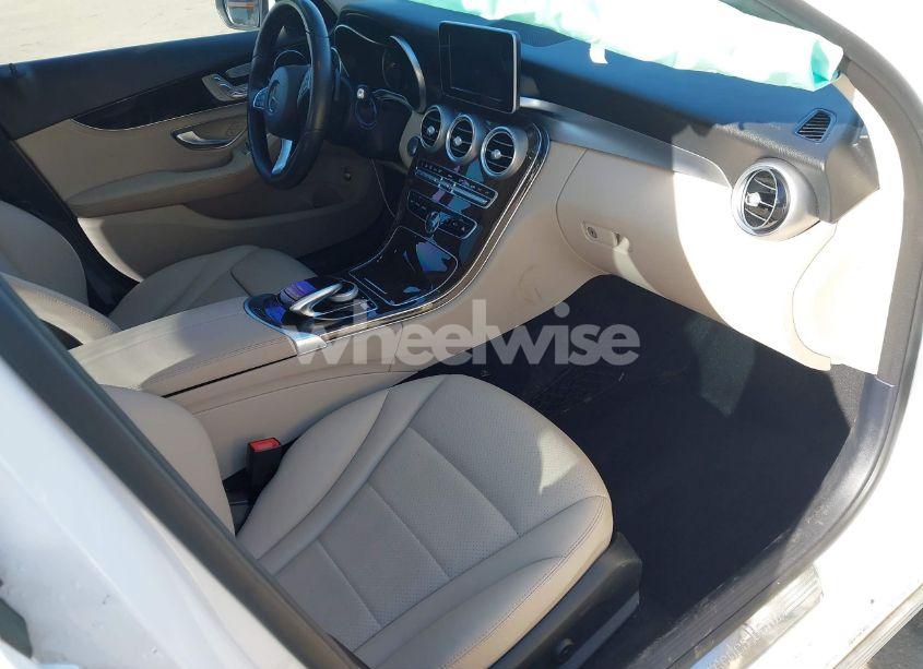 Photo 5 of 2016 Mercedes-benz C 300 LUXURY/SPORT (VIN 55SWF4JB8GU128268)
