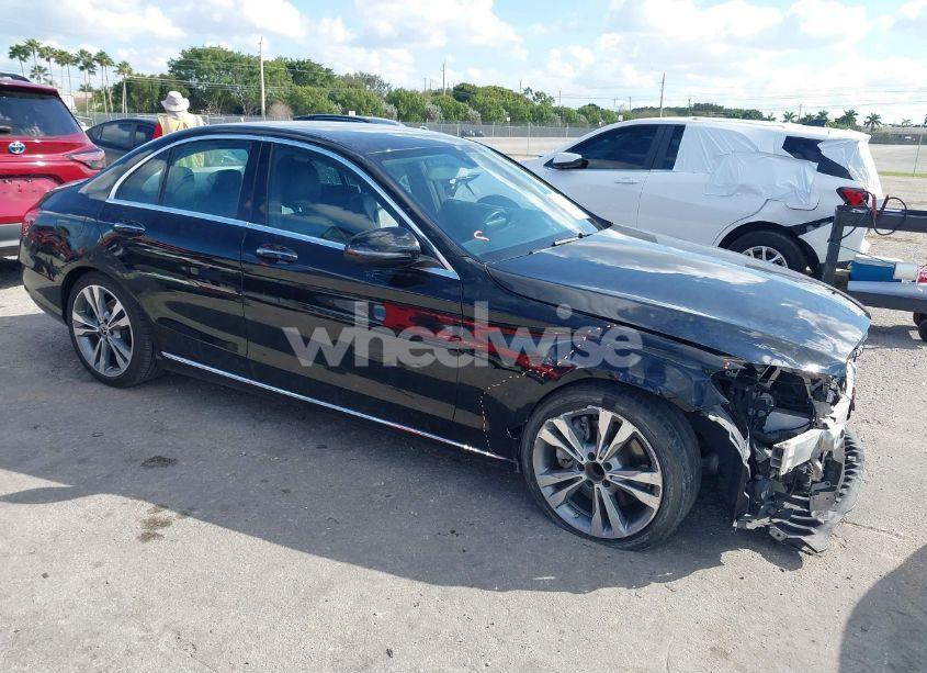 2017 Mercedes-benz C 300 LUXURY/SPORT (VIN 55SWF4JB8HU211670) main photo