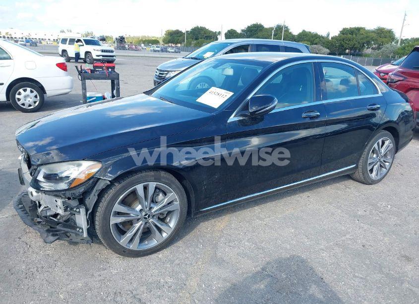 Photo 19 of 2017 Mercedes-benz C 300 LUXURY/SPORT (VIN 55SWF4JB8HU211670)