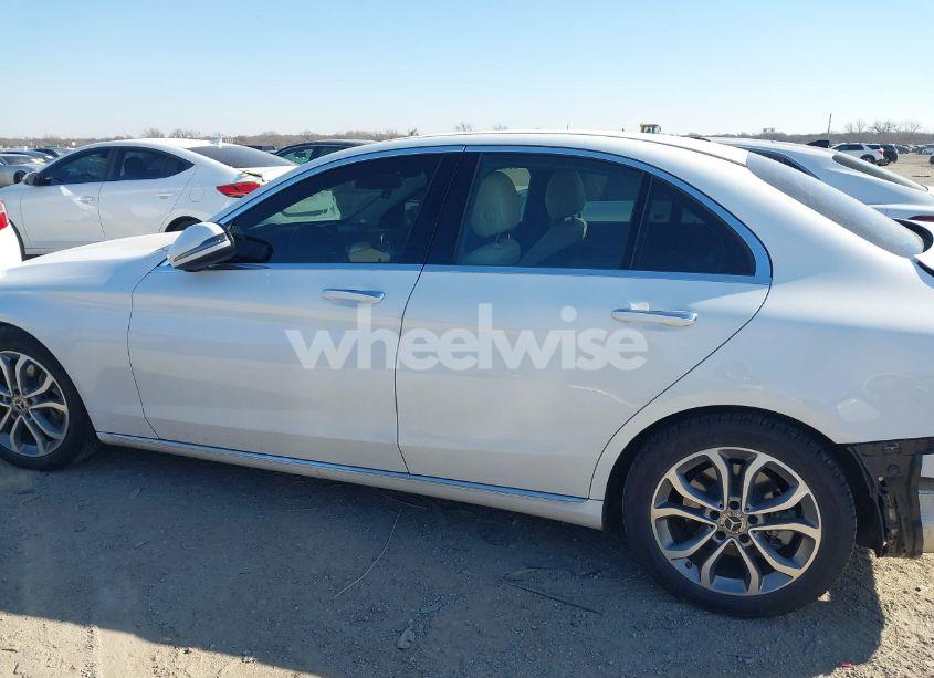 Photo 14 of 2017 Mercedes-benz C 300 LUXURY/SPORT (VIN 55SWF4JB8HU215346)