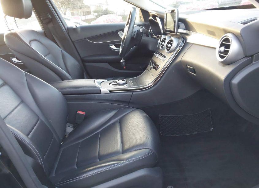 Photo 5 of 2017 Mercedes-benz C 300 LUXURY/SPORT (VIN 55SWF4JB8HU233703)