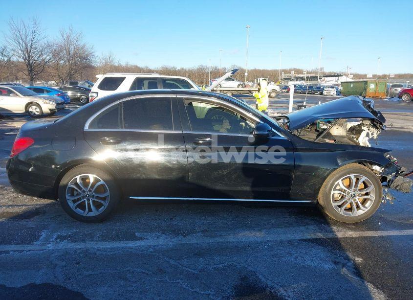 Photo 13 of 2018 Mercedes-benz C 300 (VIN 55SWF4JB8JU251768)