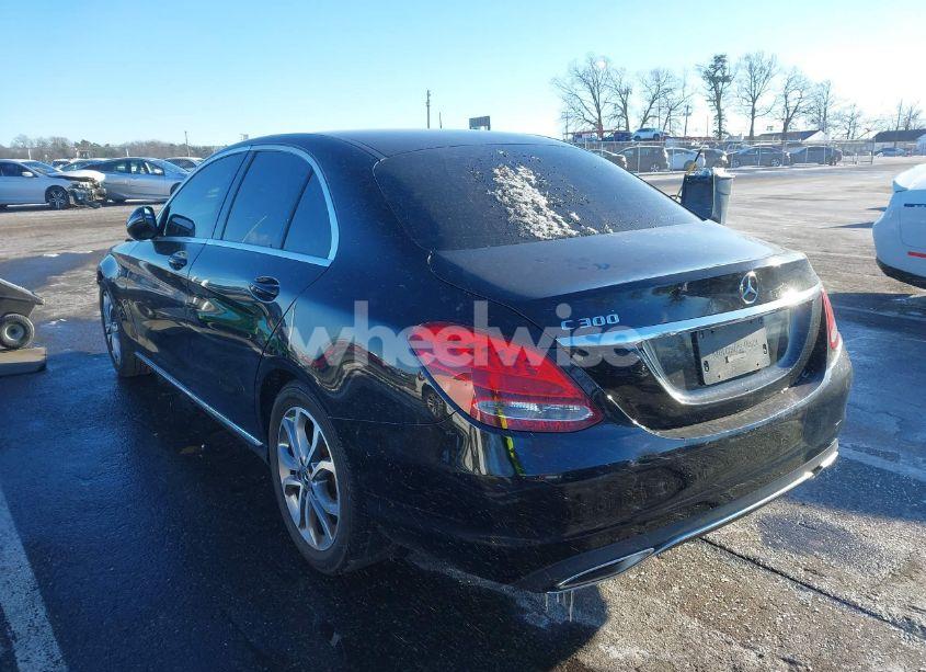 Photo 3 of 2018 Mercedes-benz C 300 (VIN 55SWF4JB8JU251768)