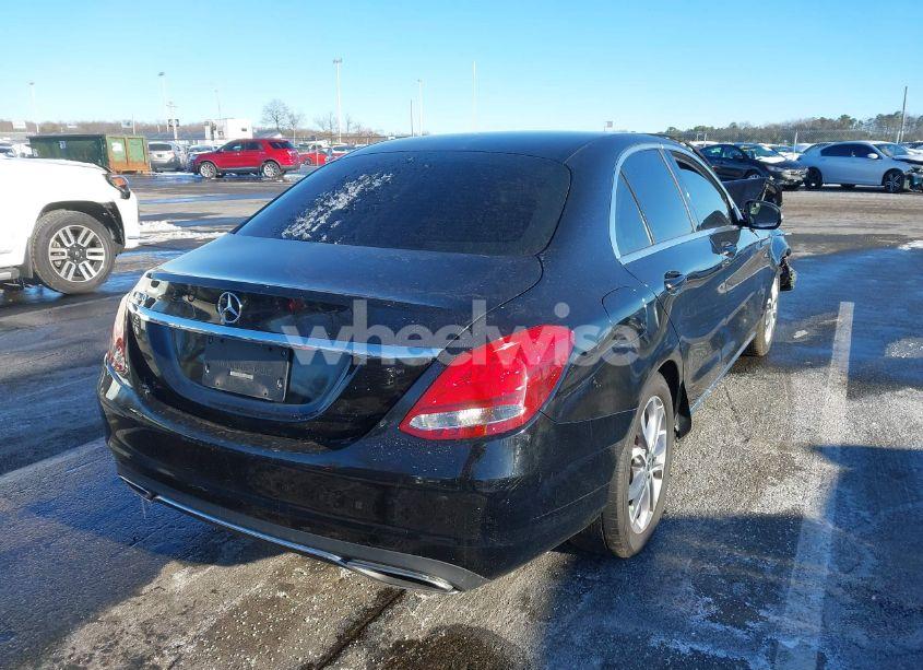 Photo 4 of 2018 Mercedes-benz C 300 (VIN 55SWF4JB8JU251768)