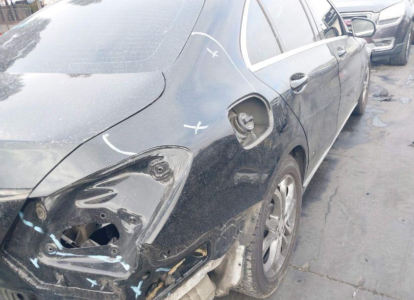 Photo 18 of 2018 Mercedes-benz C 300 (VIN 55SWF4JB8JU255304)