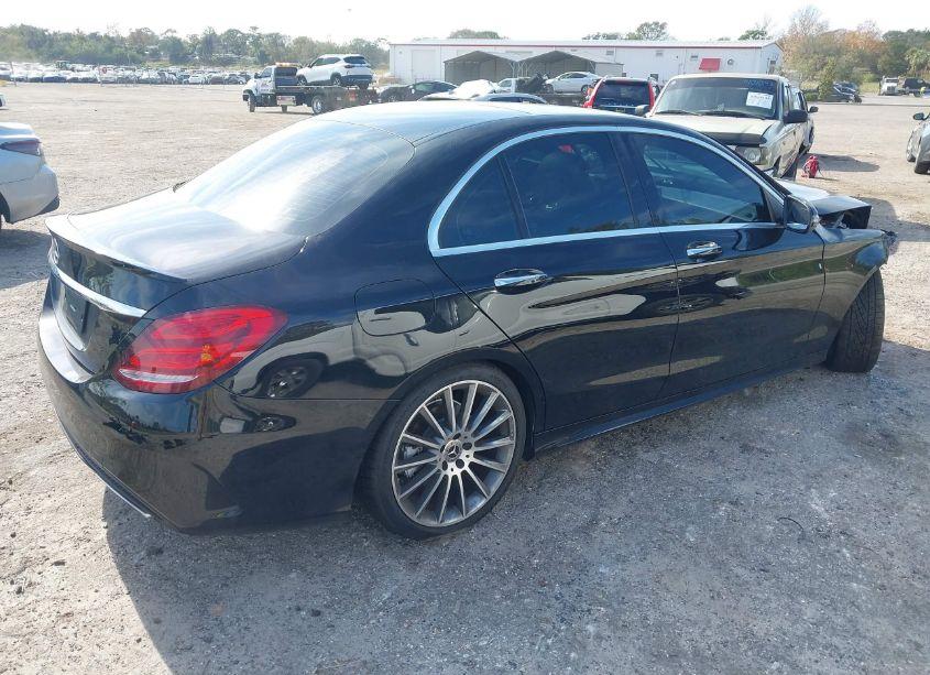 Photo 4 of 2018 Mercedes-benz C 300 (VIN 55SWF4JB8JU276153)