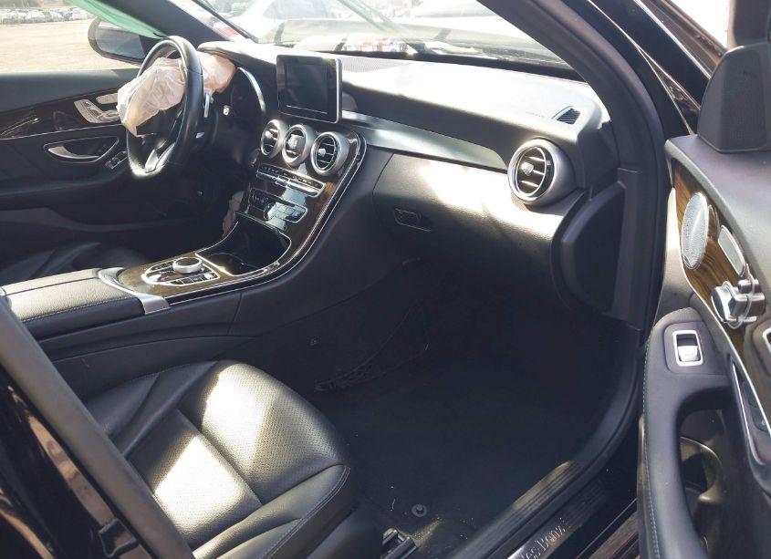Photo 5 of 2018 Mercedes-benz C 300 (VIN 55SWF4JB8JU276153)