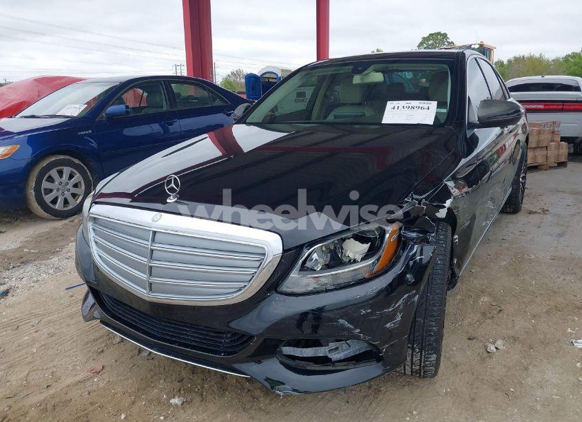 Photo 2 of 2015 Mercedes-benz C 300 (VIN 55SWF4JB9FU063610)