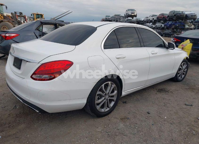 Photo 4 of 2015 Mercedes-benz C 300 LUXURY/SPORT (VIN 55SWF4JB9FU088507)