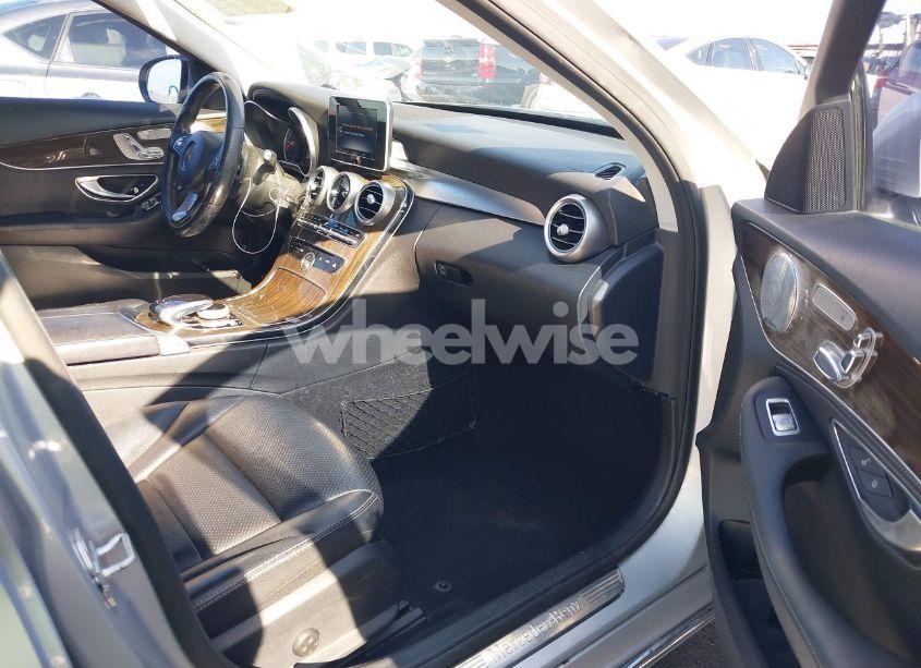 Photo 5 of 2015 Mercedes-benz C 300 LUXURY/SPORT (VIN 55SWF4JB9FU093559)