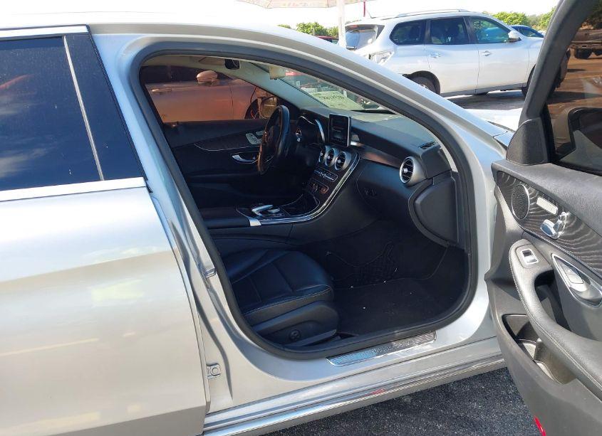 Photo 5 of 2016 Mercedes-benz C 300 LUXURY/SPORT (VIN 55SWF4JB9GU172215)