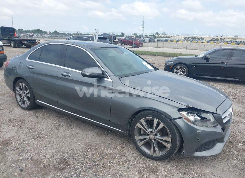2017 Mercedes-benz C 300 LUXURY/SPORT (VIN 55SWF4JB9HU205974) main photo