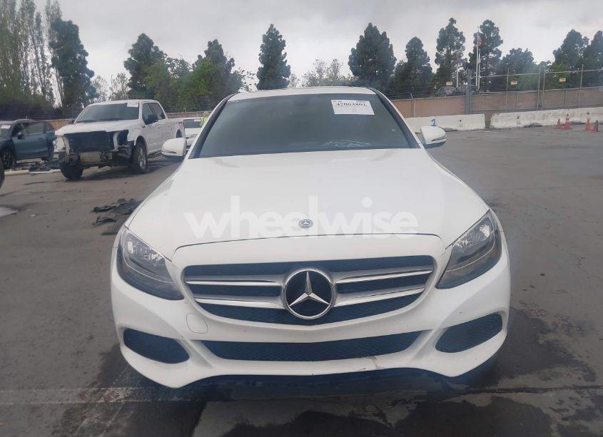 Photo 12 of 2018 Mercedes-benz C 300 (VIN 55SWF4JB9JU235630)